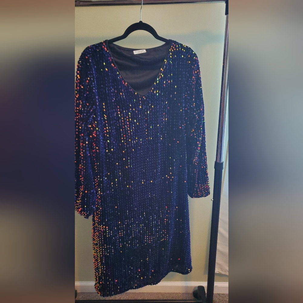In'voland Blue/black sequin party dress